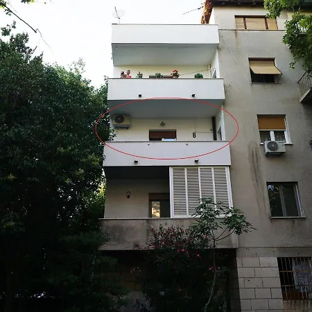 Deluxe Joia With Balcony Near Old Town And Bacvice *