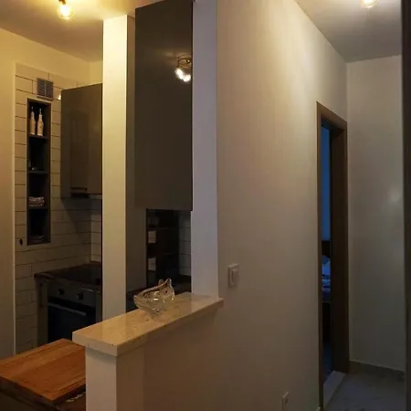 Deluxe Joia With Balcony On The Bacvice, Free Parking, Old Town, Near Ferry Port Apartment