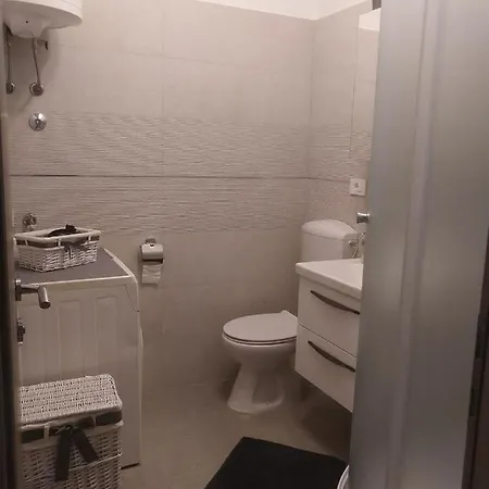 Deluxe Joia With Balcony Near Old Town And Bacvice Apartamento Split