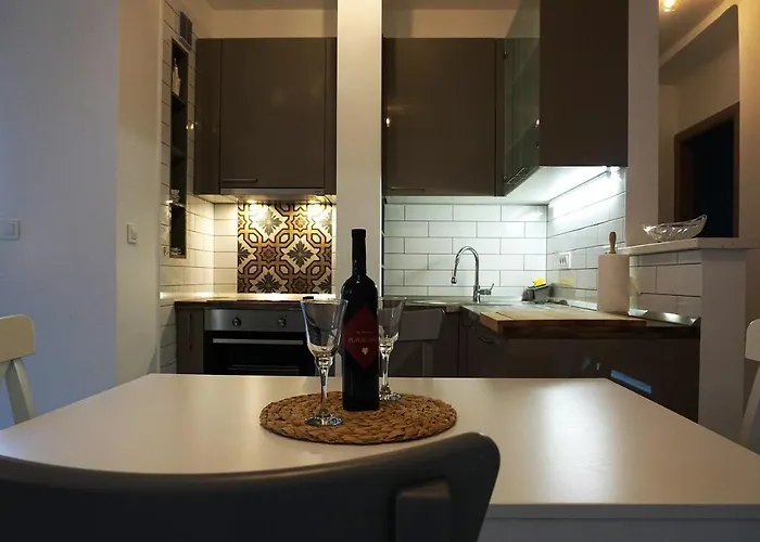 Joia Near Bacvice With Balcony & Parking Apartament