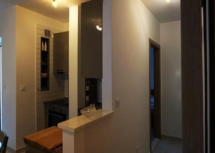 Joia Near Bacvice With Balcony & Parking Apartament