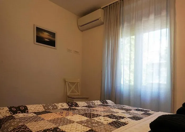 Joia Near Bacvice With Balcony & Parking Apartament *